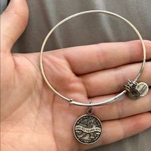 boston red sox “the jimmy fund” bracelet